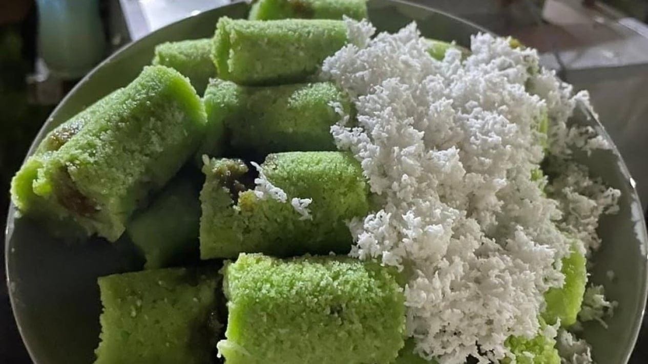 Harum Pandan dan Lumer Gula Merah! Resep Kue Putu Tanpa Bambu yang Lembut dan Bikin Kangen Masa Kecil