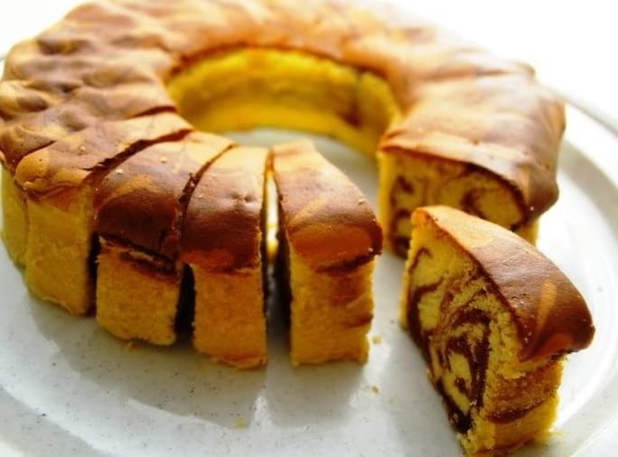 Cuma 3 Telur Bisa Jadi Bolu Cokelat Lembut dan Wangi, Resep Jadul Favorit Sepanjang Masa!