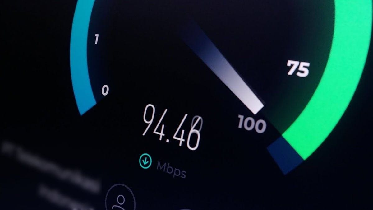 Pemerintah Targetkan Akses Internet Fixed Broadband Meluas hingga 2029